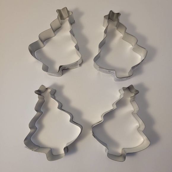 Celebrate It Christmas Tree GM4510 NWT Bundle 4 Cookie Cutters & Cookie Cookbook - Picture 2 of 9